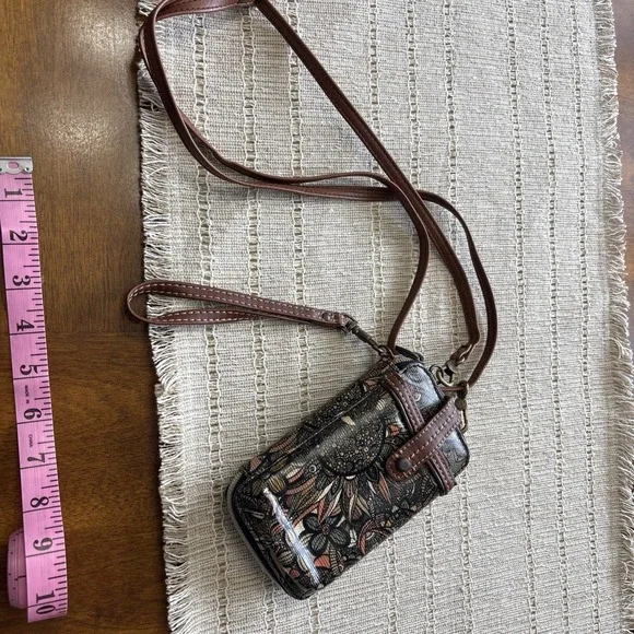 sakroots crossbody wallet purse - Picture 4 of 8